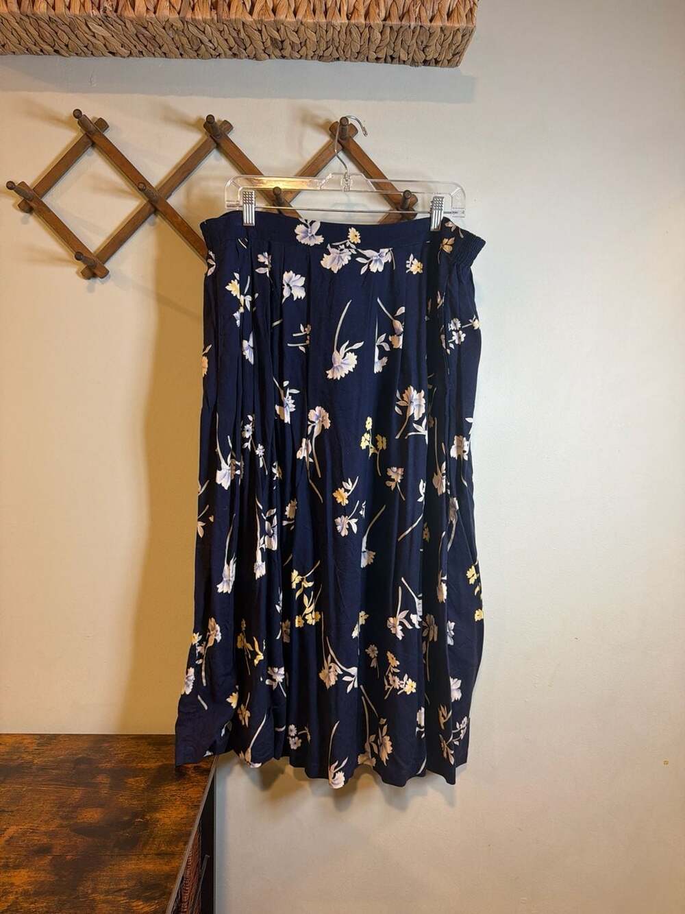 Sag Harbor Woman Navy Blue Floral Print Rayon Maxi Skirt Size 1X